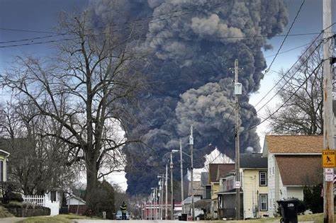 Picture of black smoke from train derailment in East Palestine, Ohio in 2023